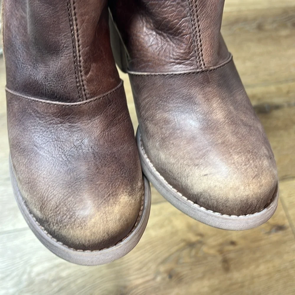 NWOB Cordani Distressed Brown Leather Ankle Boots Size 35/4.5-5US